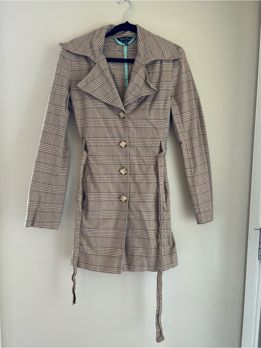 Le Château Made in Canada Plaid Belted Jacket Blazer Size Small Petite